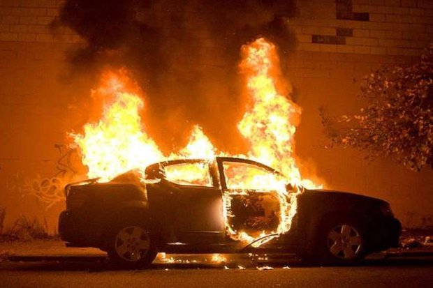 Автомобиль в огне, фото: Главком
