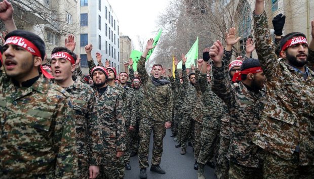 В субботу иранские члены ополчения «Басидж» провели митинг в знак протеста