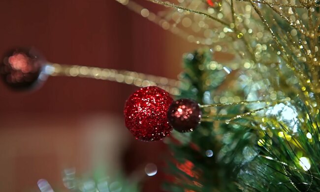 Закусывайте картошкой, а утром пейте много воды: как пережить похмелье после праздничных застолий, советы врача