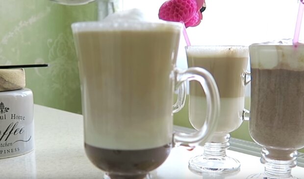 Напитки из кофе. Фото: скриншот Youtube