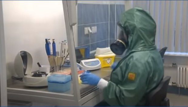 В США считают, что коронавирус искусственно вывели в Ухане. Фото: скриншот Youtube