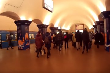 ЧП в метро Киева, фото: скриншот с YouTube
