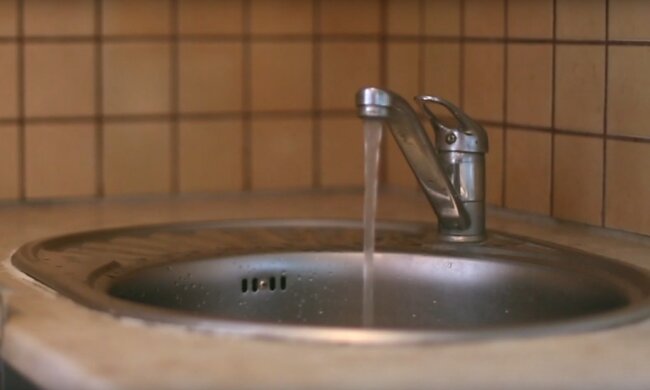Вода. Фото: скриншот YouTube-видео