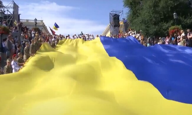 Украинские гимнастки взяли "золото". Фото: YouTube, скрин