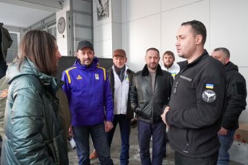 Валерий Дубиль, БФ молодежной инициативы «Надежда» и меценаты доставили РЭБы и БПЛА боевым подразделениям ГУР