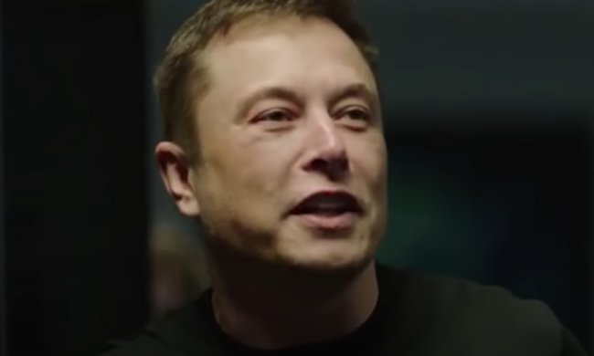 Илон Mаск распродает свое физическое имущестрво. Фото: скриншот Youtube