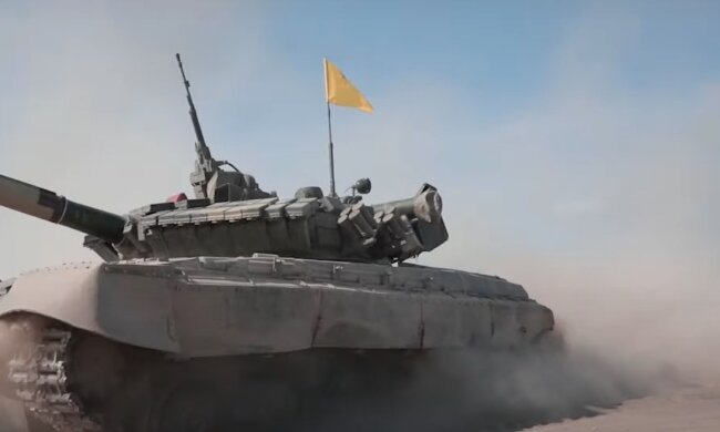 Бежал аж лапти слетали: ВСУ показали, как оккупант спасался от нашего дрона и в итоге сдал всех своих подельников