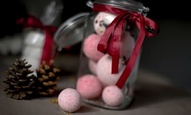 Бомбочка для ванни. Фото: YouTube