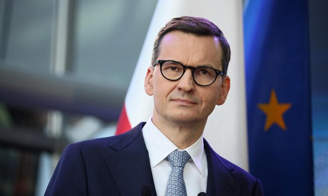 Польша будет "держать закрытой" границу с Украиной для перевозки зерновых, - Моравецкий