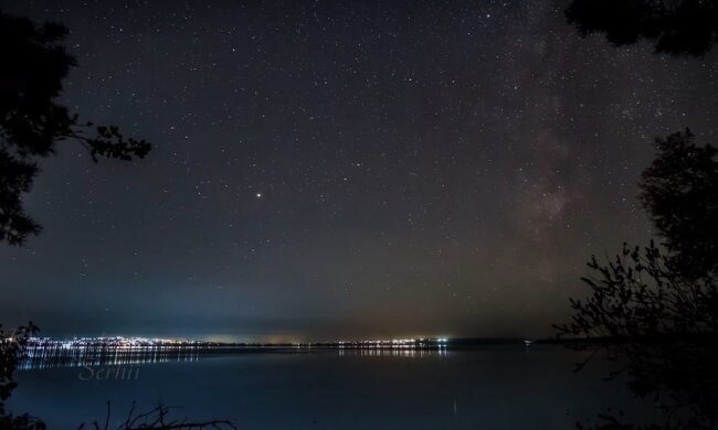 Зоряне небо. Фото: YouTube, скрін