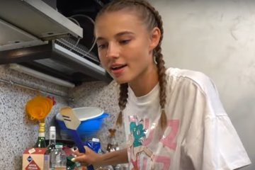 Не глаза, а два омута: звезда сериала "Школа" Лиза Василенко очаровала фанатов томным взглядом (фото)