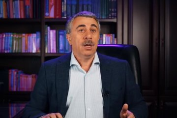 Комаровский поделился правилами похода в магазин. Фото: скрин youtube