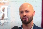 Влад Яма показал папу и сына. Фото: скриншот YouTube
