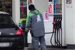 Заправка. Фото: скриншот YouTube-видео