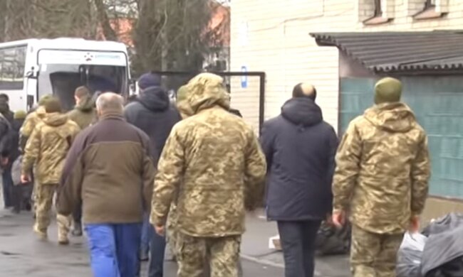 Мобілізація в Україні. Фото: скріншот YouTube-відео