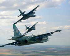 Просто герои: появилось захватывающее видео полета украинских штурмовиков на сверхмалой высоте