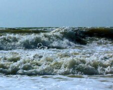 Шторм на Азовском море. Фото: скриншот YouTube