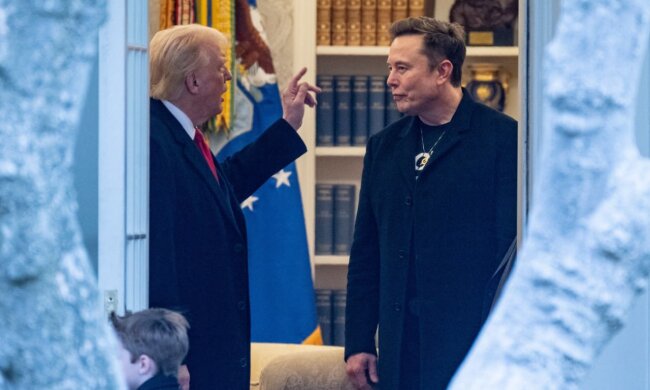 Трамп натякнув Маску про закриття бізнесу та депортацію "додому"