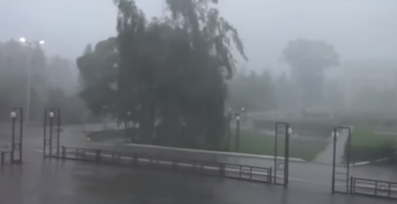 Ураган в Днепре. Фото: скриншот YouTube