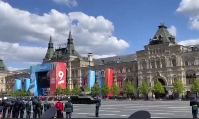 Позор "победы" на красной площади: без авиации, со взрывами одним танком-пенсионером и все максимально быстро
