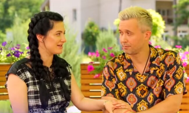 Снежана и Сергей Бабкины. Фото: скриншот YouTube-видео