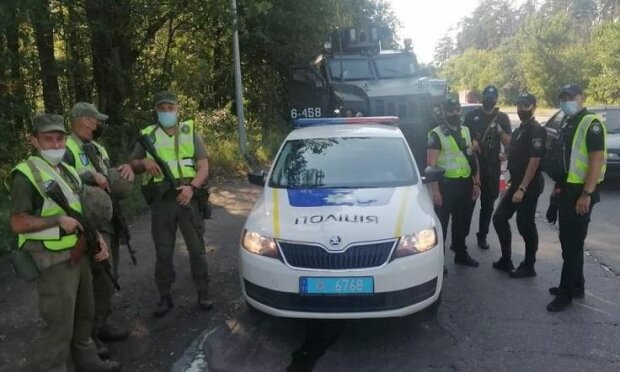 В Киеве ситуация накаляется: на улицы вывели полицейских  и военных с оружием