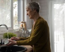 Комунальні платіжки та лічильник води — підвищення тарифів на воду в Україні