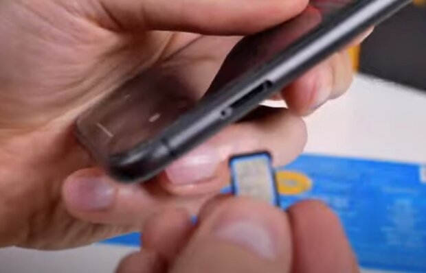 SIM-картка. Фото: скриншот Youtube-відео
