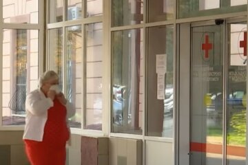 Статистика заболеваемости в Украине. Фото: скриншот YouTube