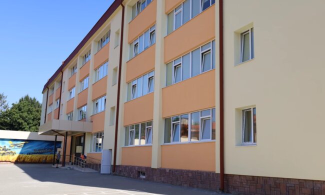 На реконструкции военного лицея на Львовщине украли 44 млн грн: журналисты рассказали, причем здесь Гринкевичи