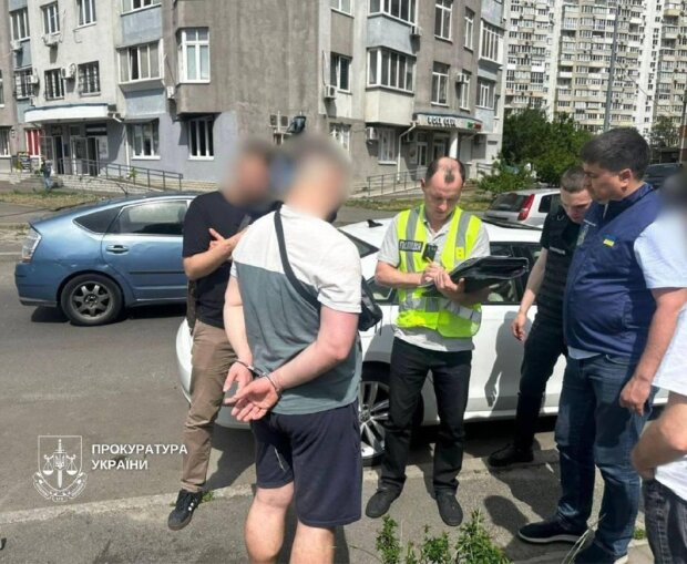 Задержание за взятку за фиктивное бронирование