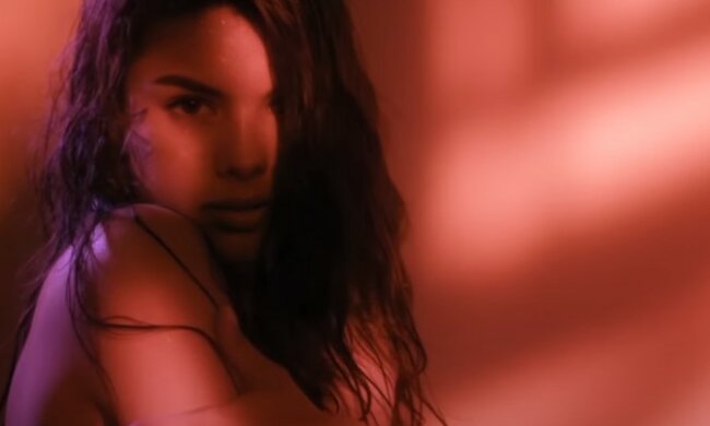 Мишель Андраде. Фото: YouTube, скрин