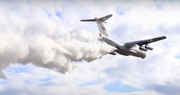 Российский самолет. Фото: YouTube, скрин