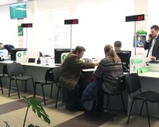 Сервисные центры МВД возобновили выдачу водительских прав. Фото: скриншот YouTube
