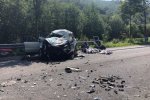 Чудовищная авария унесла жизни людей: грузовик вылетел на встречку и загорелся (фото)