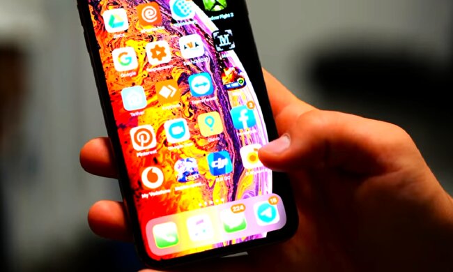 Смартфон. Фото: YouTube