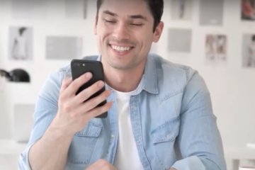 Мобильная связь. Фото: скриншот YouTube