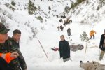 Cнежная лавина погребла около 30 жизней