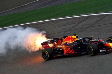 Умер легенда Формулы-1: не стало Ники Лауды. Его называли «гением механики»