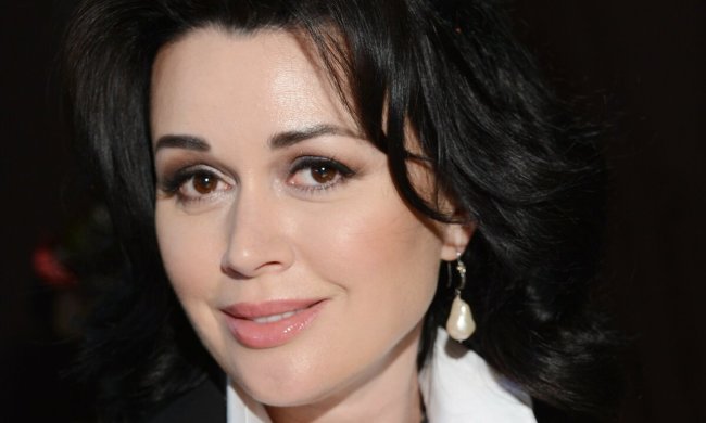 Анастасия Заворотнюк