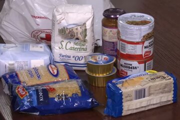 Набір продуктів. Фото: скріншот YouTube-відео