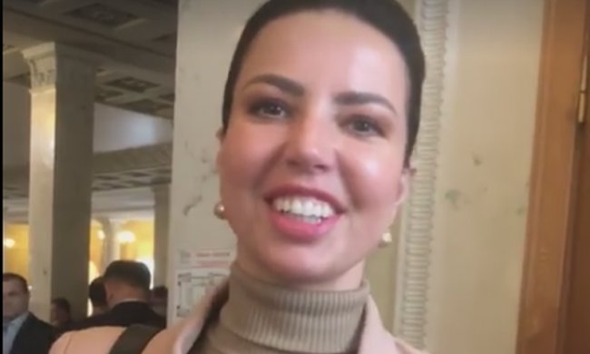 Оксана Дмитриева в Раде, скриншот видео
