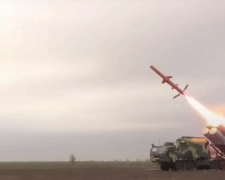 Українцям розповіли, коли вітчизняні ракети полетять на росію. Фото: YouTube