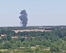 Пожар в оккупированном Дебальцево. Фото: скриншот Telegram-видео