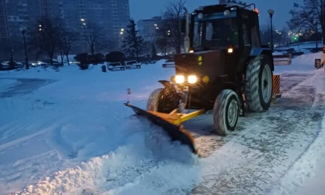 Через негоду заблоковано всі траси - у столиці та області справжній колапс . Фото: Telegram