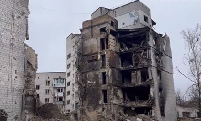 Будинок після російського обстрілу. Фото: скріншот YouTube-відео