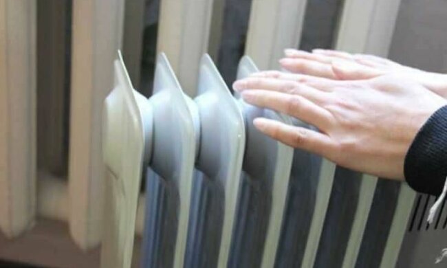 Аварии через день: в Киеве несколько домов остались без тепла и горячей воды