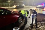 Автомобиль на дороге. Фото: Нацполиция