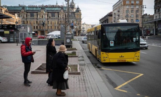 Громадський транспорт Києва: дотації та військова допомога