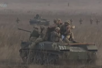 На Донбассе идет ожесточенный бой, фото: скриншот с youtube